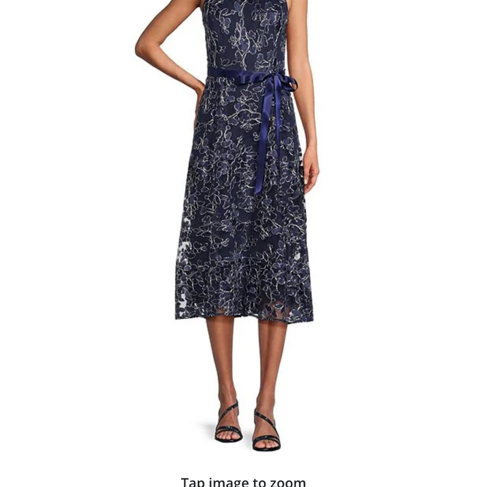NWT Size 6 GORGEOUS Navy Dress with Stretch Tulle Floral Print